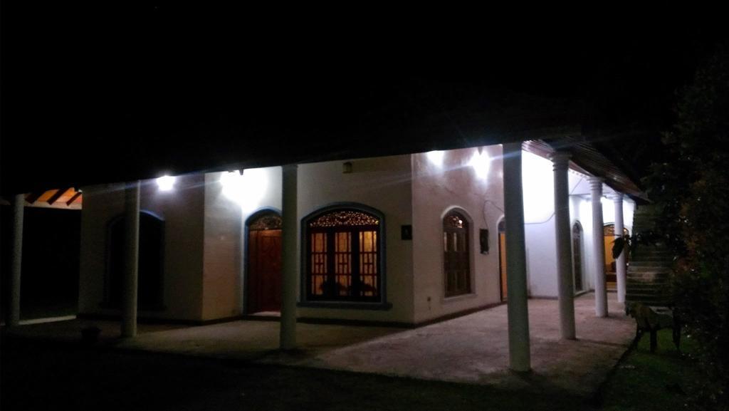 אלותגאמה Methira Villa מראה חיצוני תמונה
